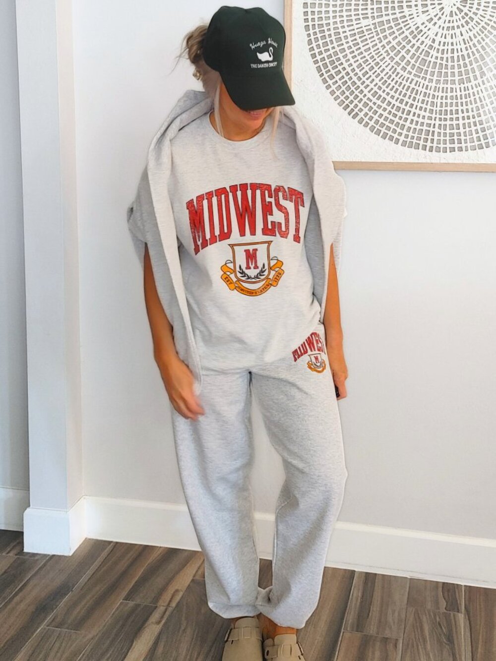 NWT Retro Midwest Distressed College T-shirt - Picture 12 of 14